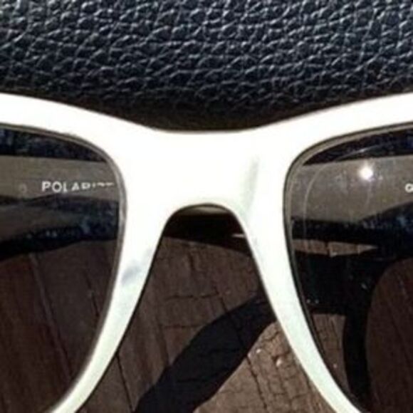 GUESS White Square Polarized Lenses Eyewear Womens Designer FRAMES ONLY - Picture 4 of 5